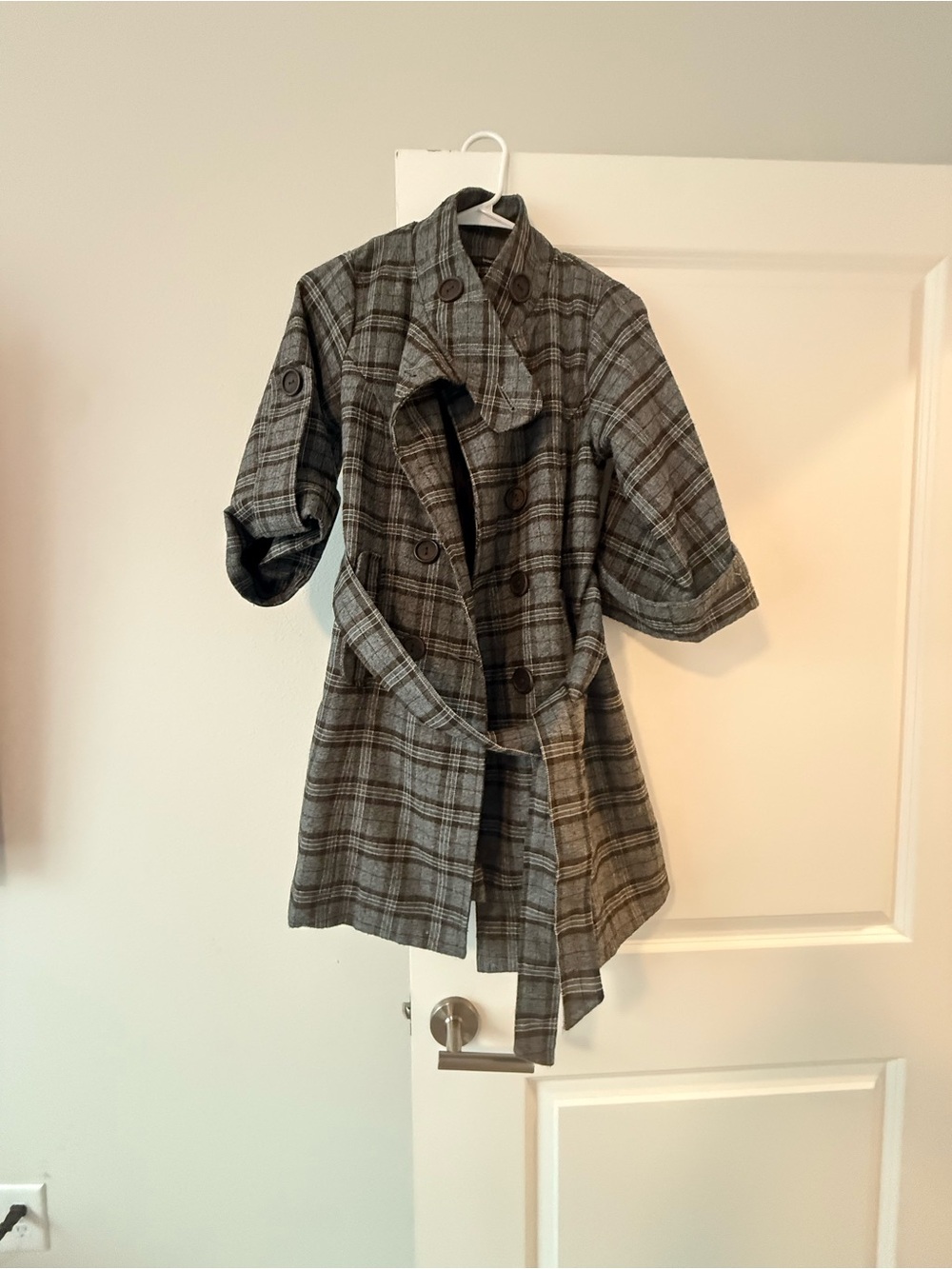 hazel Gray Plaid Short-Sleeve Double-Breasted Trench Coat